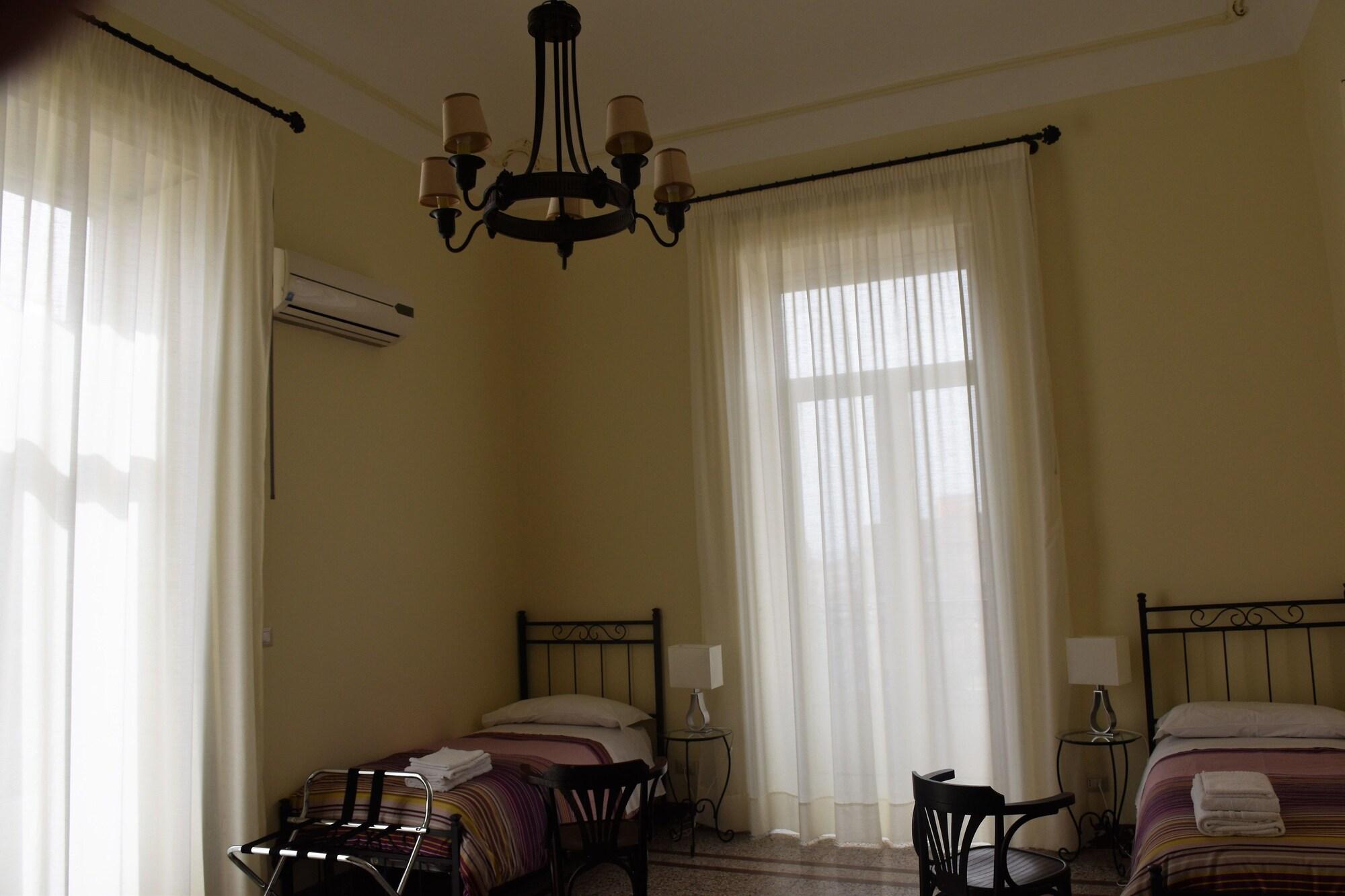 B&B Al Teatro Massimo คาตาเนีย ภายนอก รูปภาพ