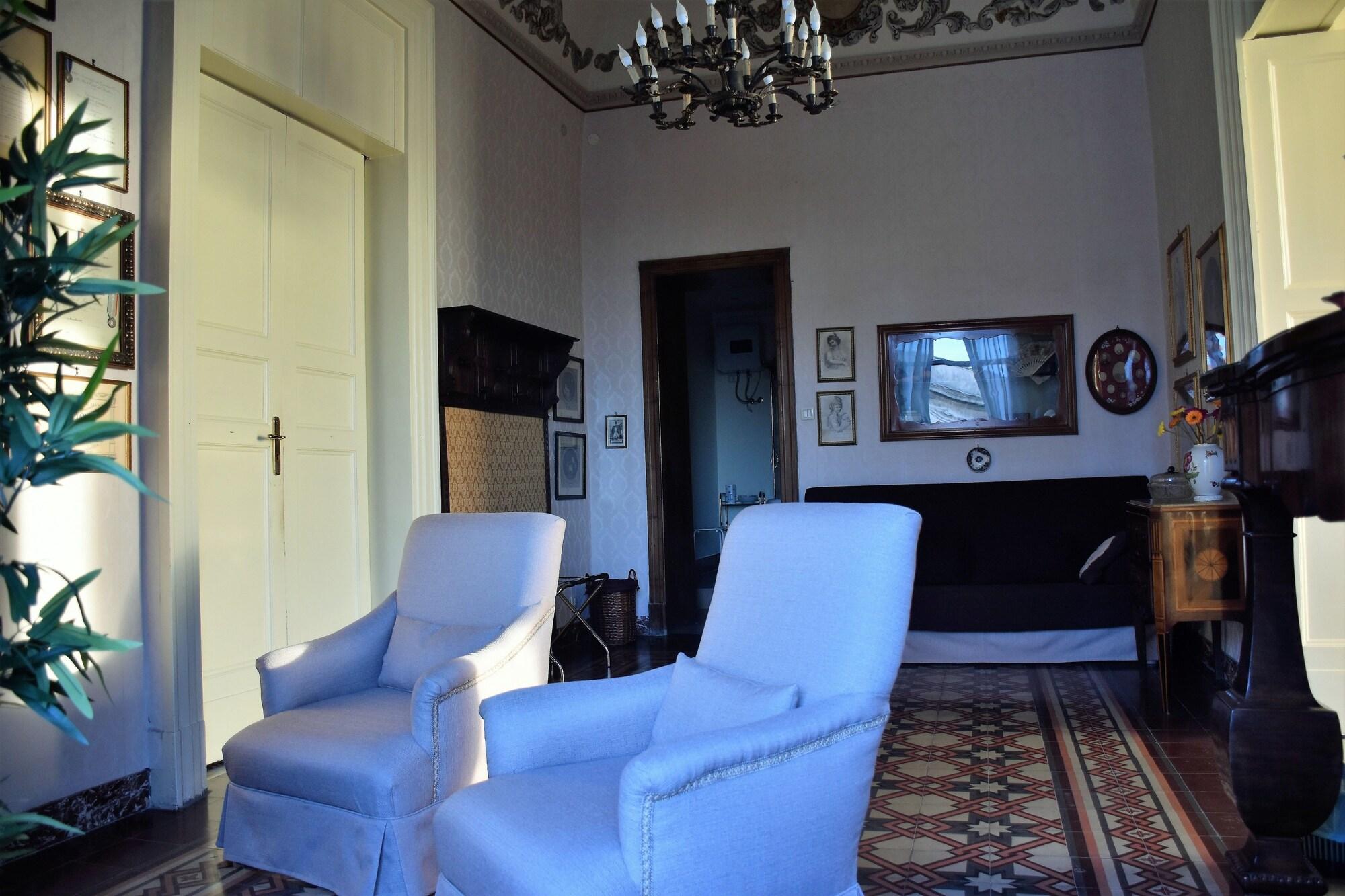 B&B Al Teatro Massimo คาตาเนีย ภายนอก รูปภาพ