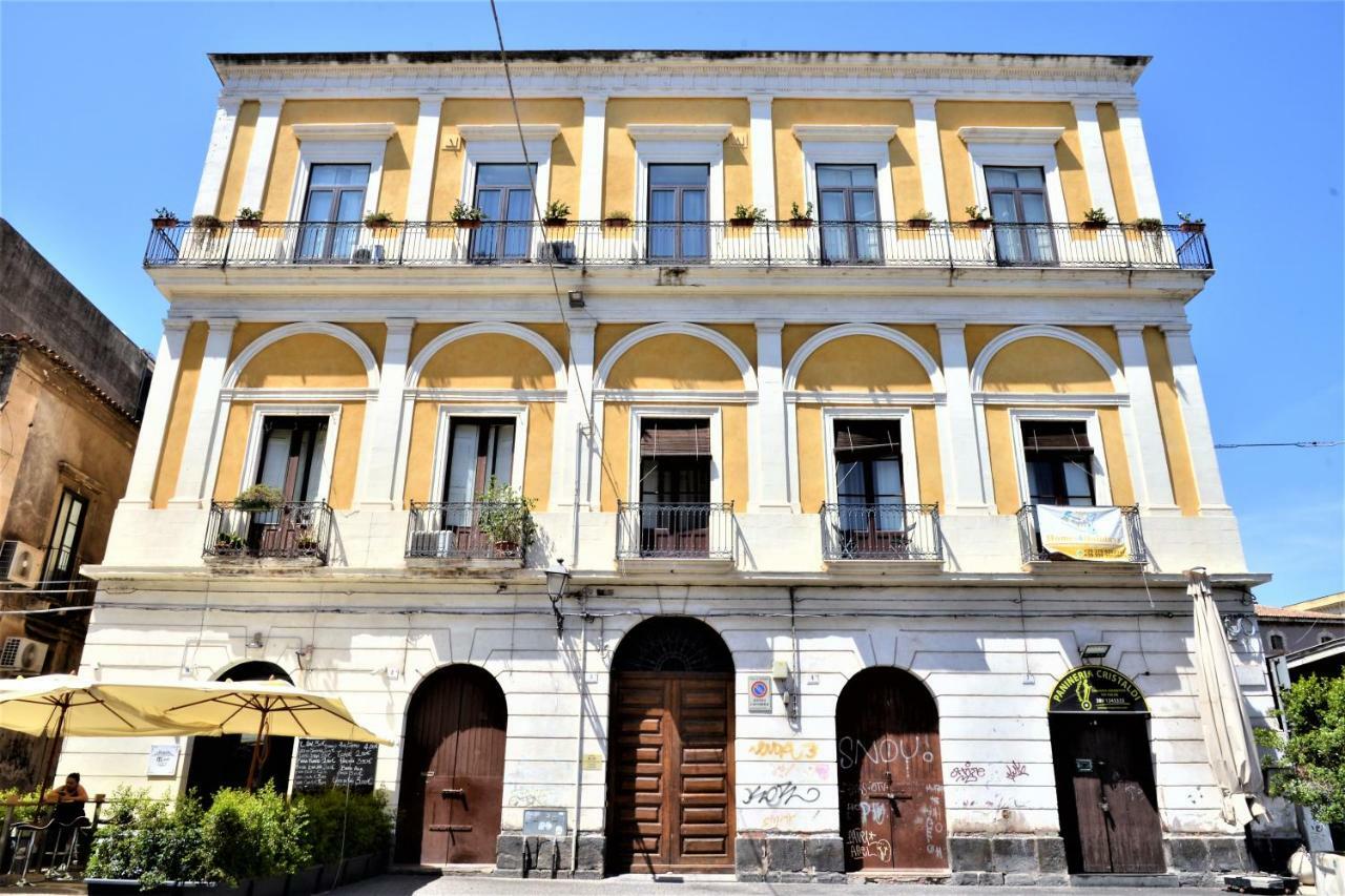 B&B Al Teatro Massimo คาตาเนีย ภายนอก รูปภาพ